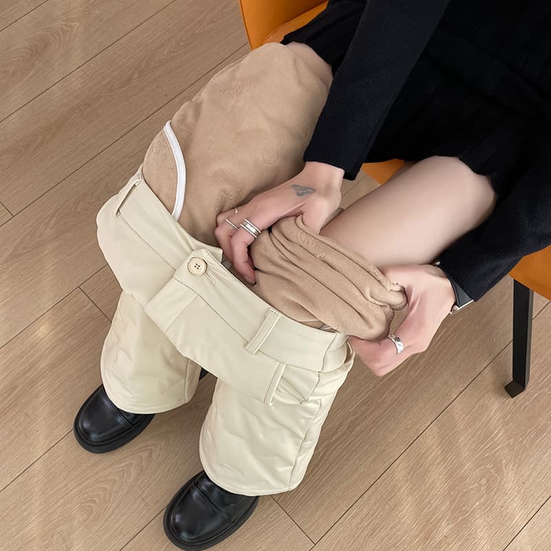 ベージュコーデ フレア美脚パンツ 中綿入り