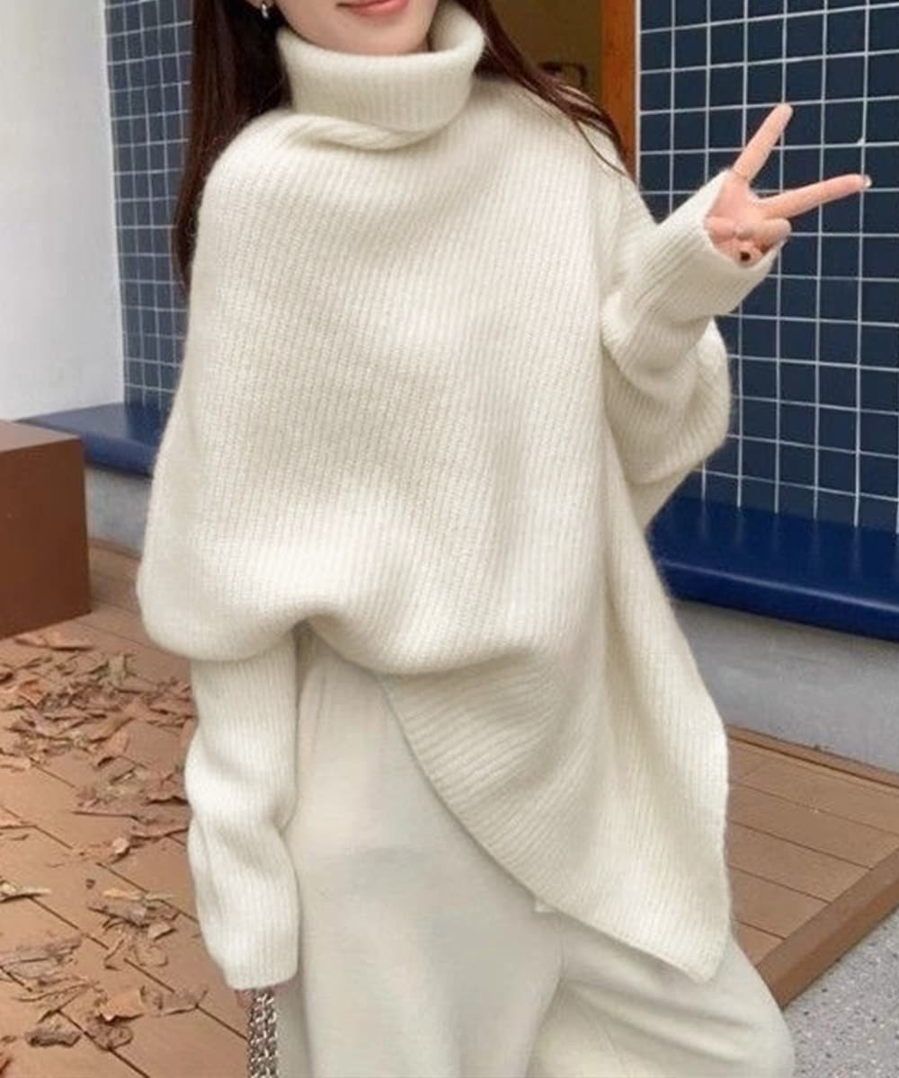 ベージュコーデ 変形裾ハイネックニットセータートップス