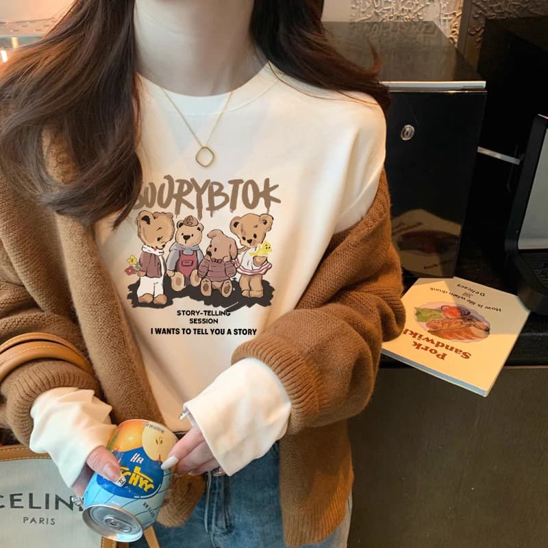 ベージュコーデ くまちゃんストーリー スウェット