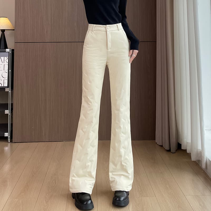 ベージュコーデ フレア美脚パンツ 中綿入り
