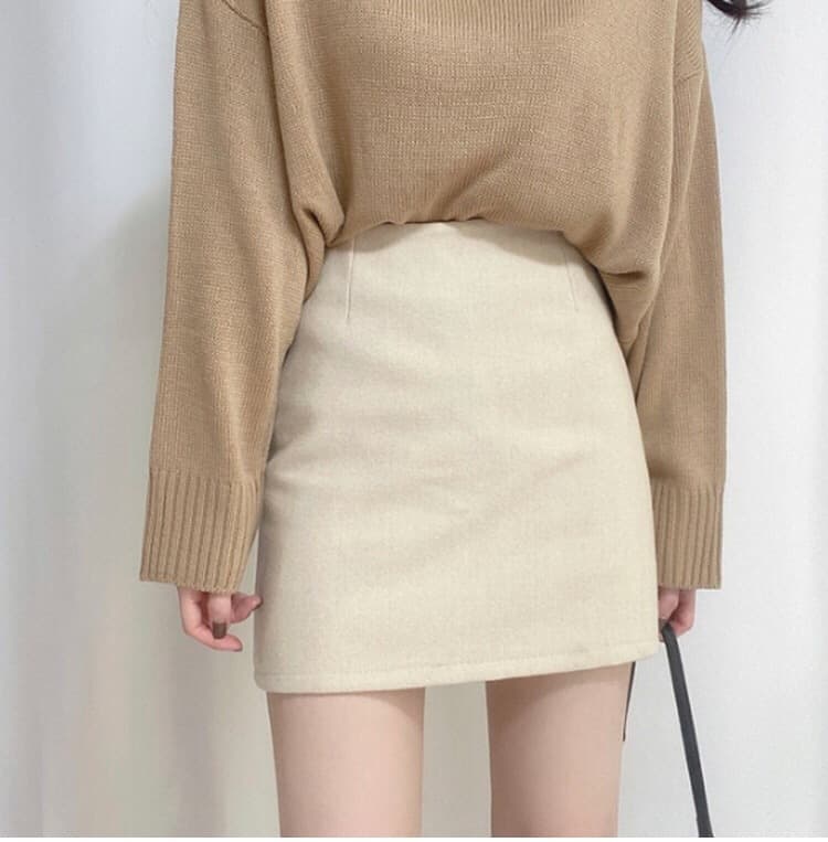 ベージュコーデ シンプル台形ミニスカート