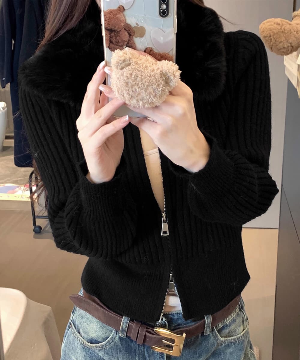 ベージュコーデ ふわふわ毛皮襟付きリブ編みニットトップス二重開き