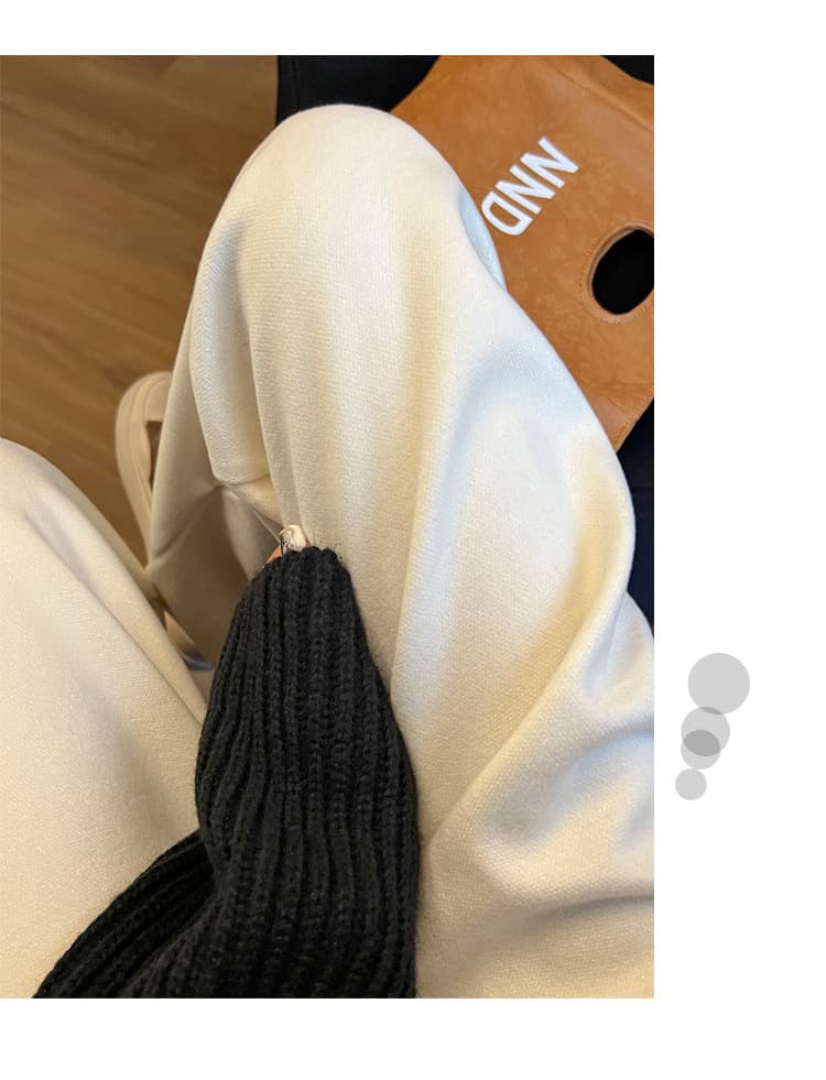 ベージュコーデ リラックスワイドロング美脚パンツ