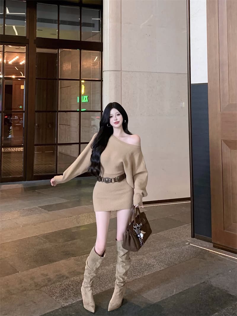 ベージュコーデ ゆったりウエストマーク ニットワンピース