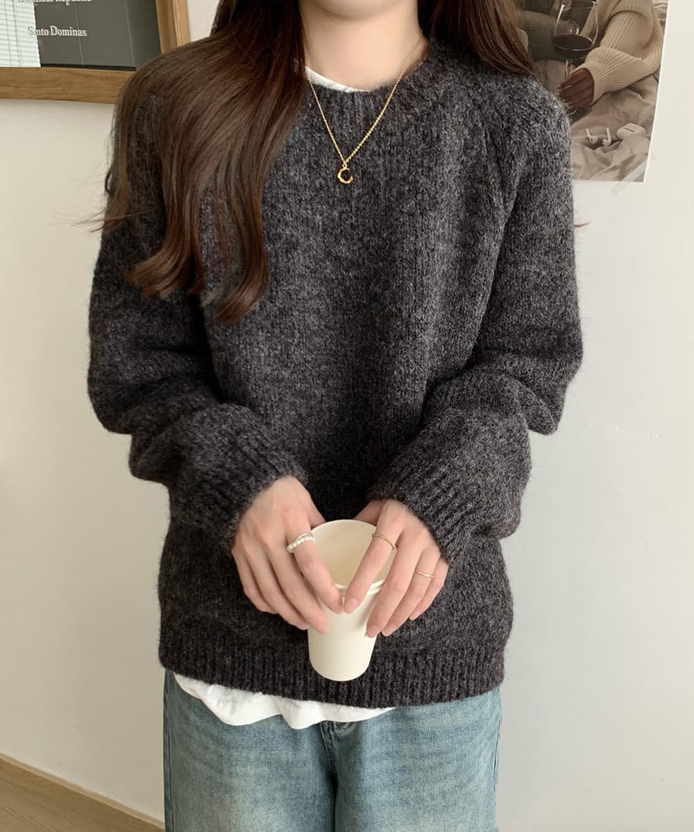 ベージュコーデ もちもち質感ニットトップス きれいめ冬セーター
